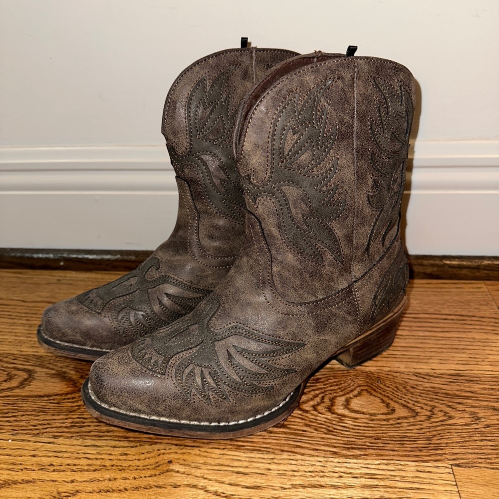 Cowboy boots